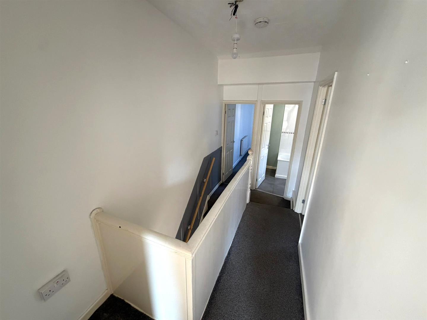 Cecil Street, Manselton, Swansea, SA5 8QP